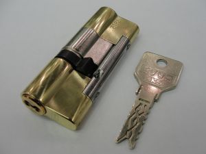 Цилиндр EWWA 3KS 31-41 ключ/ключ(Австрия) купить в интернет-магазине «Планета Замков» за 7700 руб. в Москве