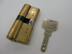Цилиндр RS3 S 40-40 ключ/ключ(Италия) купить в интернет-магазине «Планета Замков» за 6000 руб. в Москве