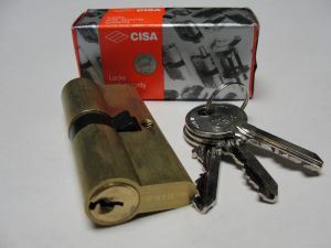 Цилиндр CISA 35/35 ключ/ключ(Италия) купить в интернет-магазине «Планета Замков» за 500 руб. в Москве